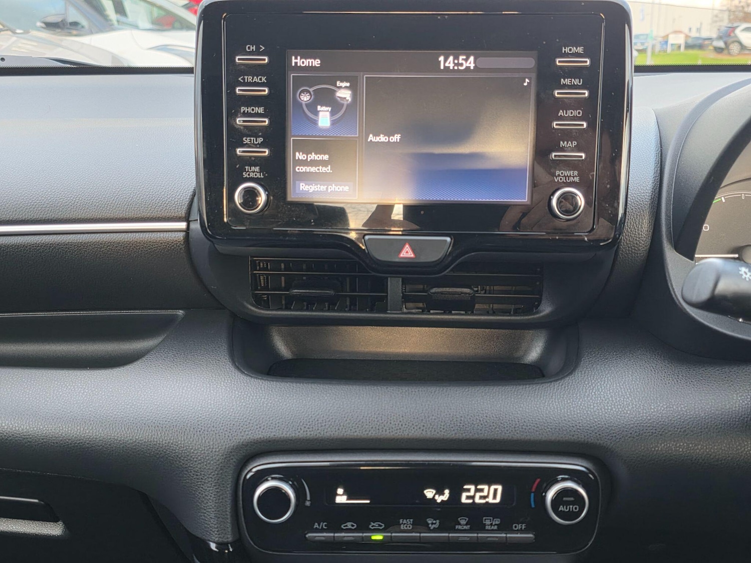 Used Toyota Yaris for sale - 77290802: Photo 9