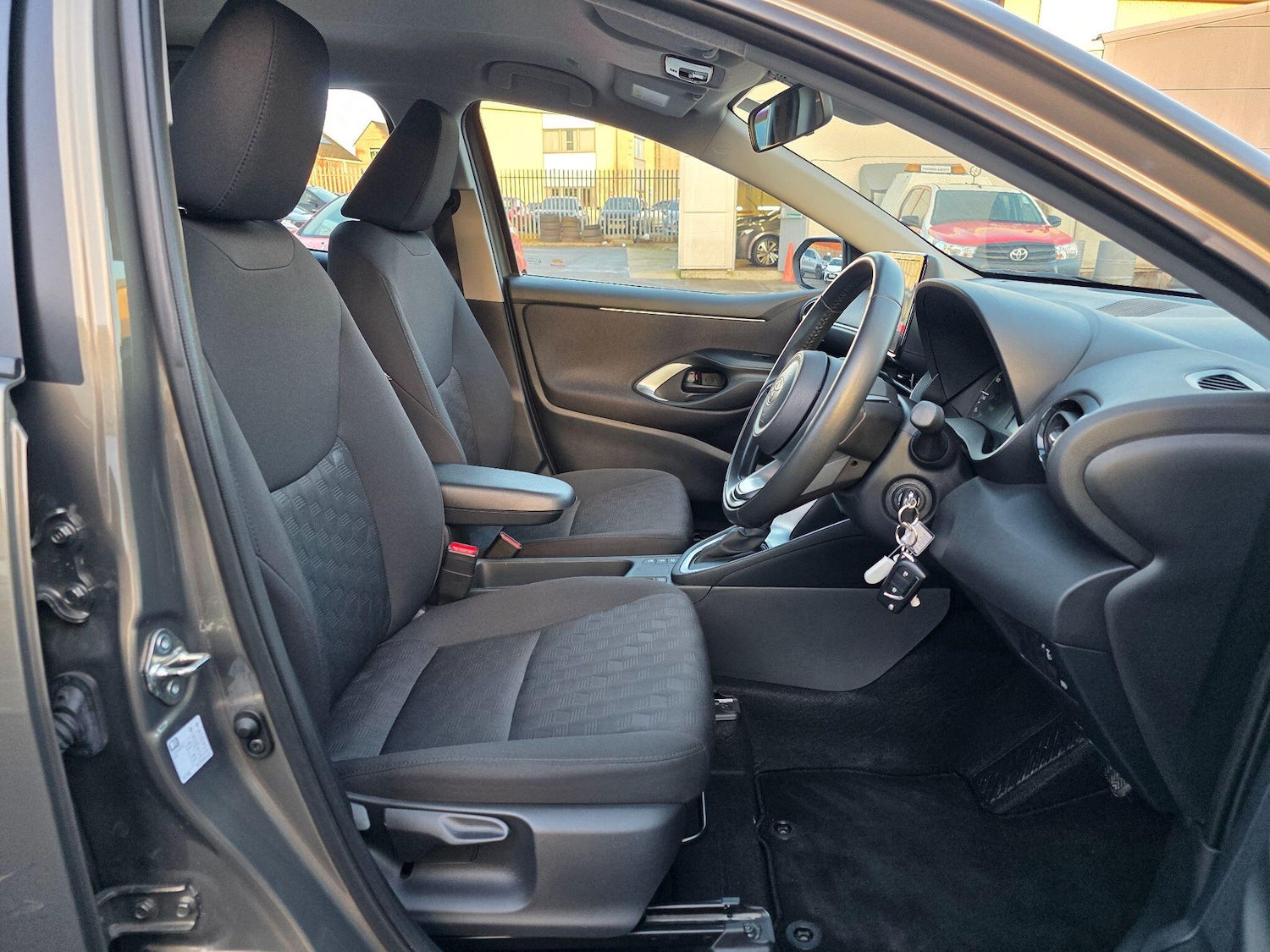 Used Toyota Yaris 2024 for sale - 77215697: Photo 13