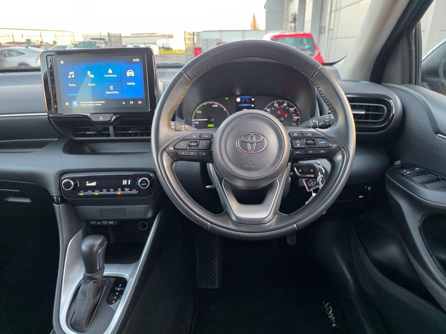 Used Toyota Yaris 2024 for sale - 77215697: Photo 8