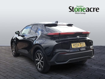 Used Toyota C-HR 2024 for sale - 76247400: Photo