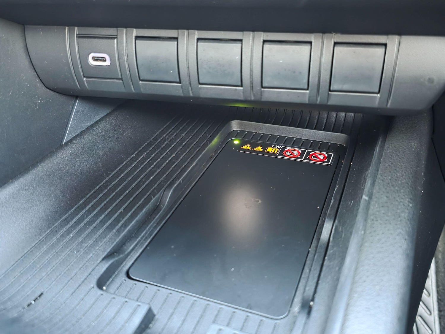 Used Toyota C-HR 2025 for sale - 78007519: Photo 24