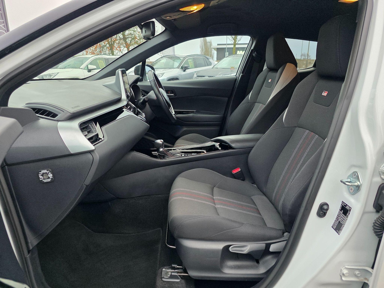 Used Toyota C-HR 2022 for sale - 77215441: Photo 12