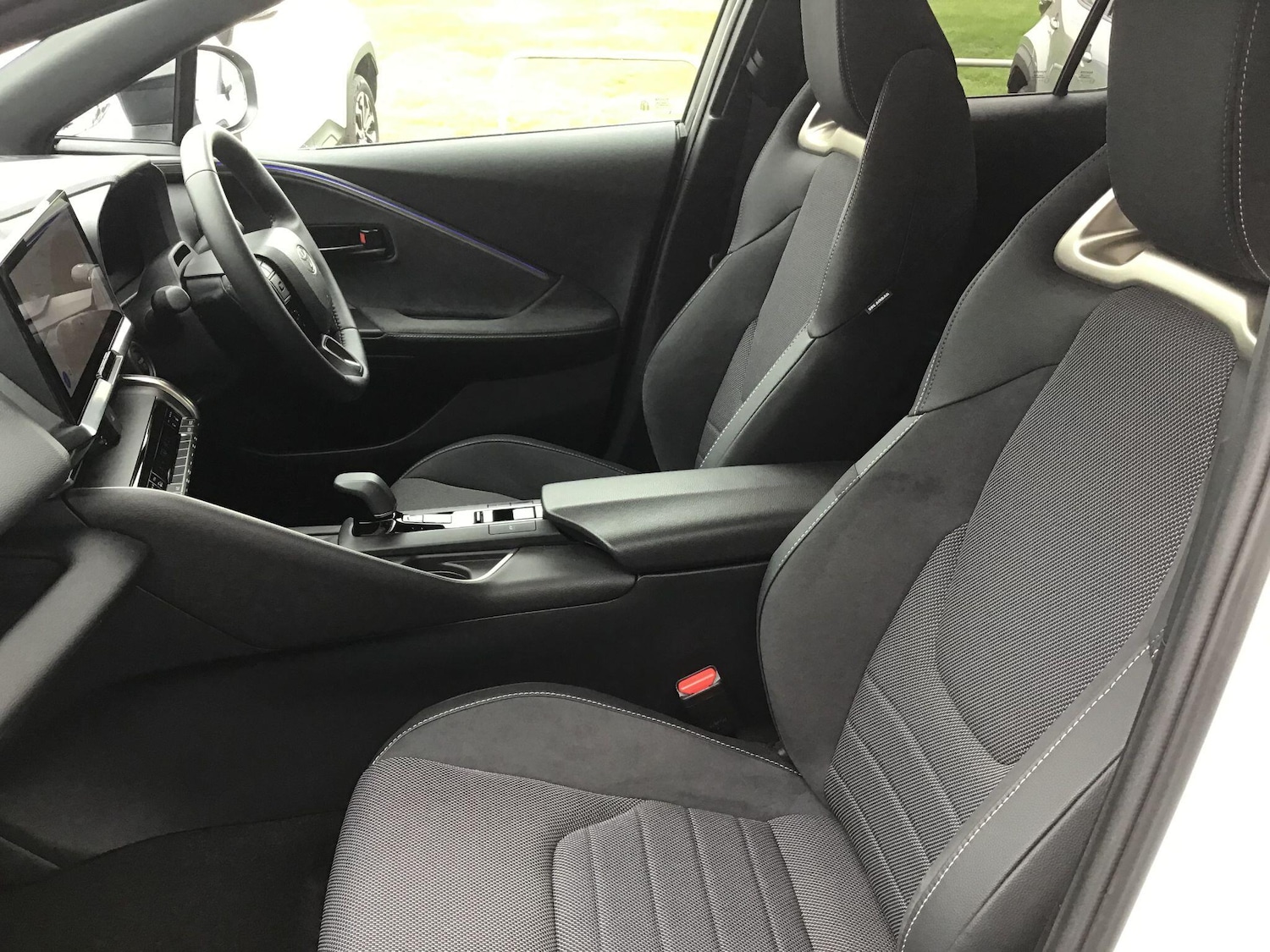 Used Toyota C-HR 2024 for sale - 78006446: Photo 11