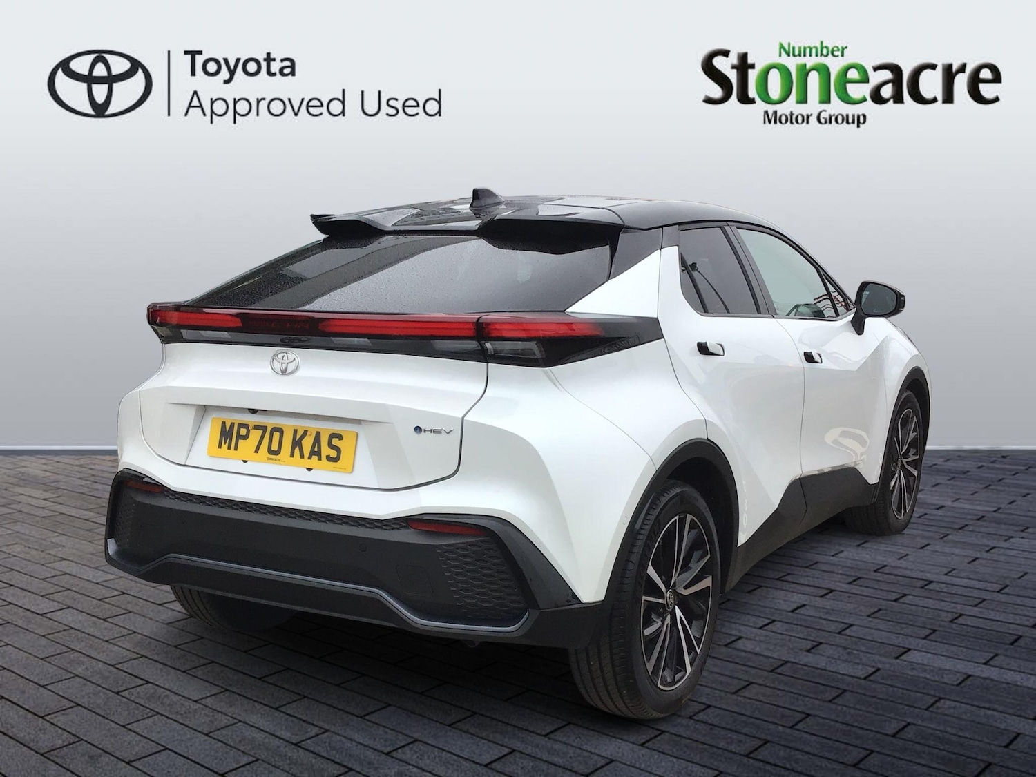 Used Toyota C-HR 2024 for sale - 78006446: Photo 2