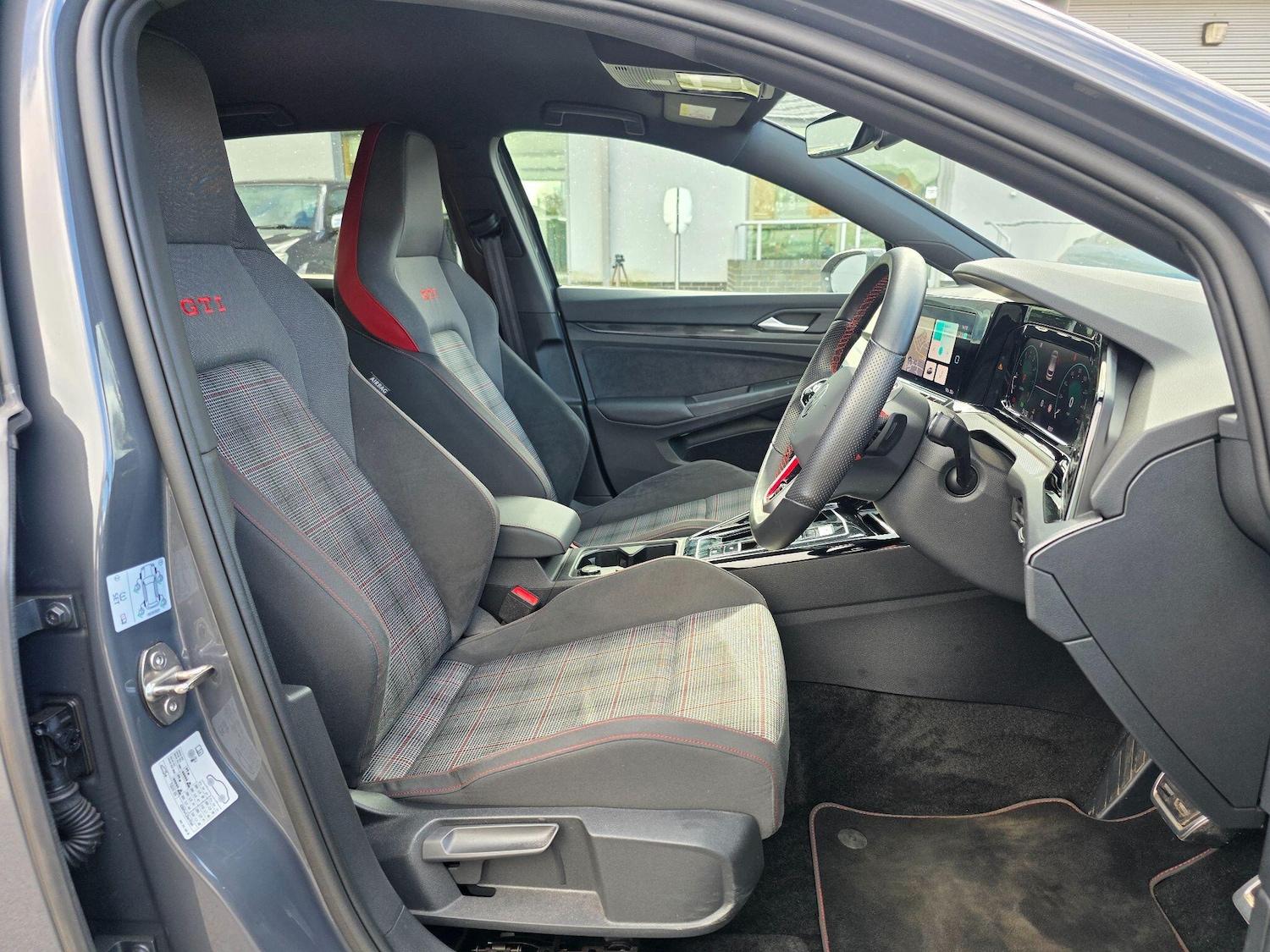 Used Volkswagen Golf 2024 for sale - 77892058: Photo 11