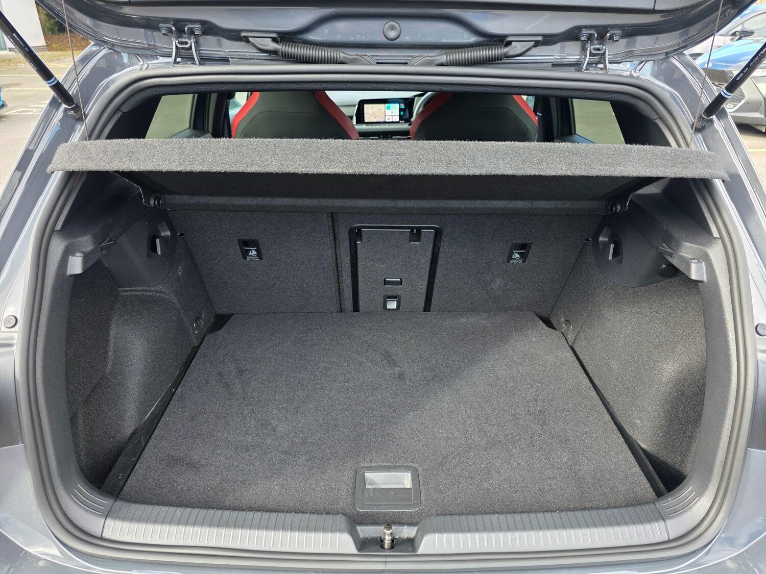 Used Volkswagen Golf 2024 for sale - 77892058: Photo 14