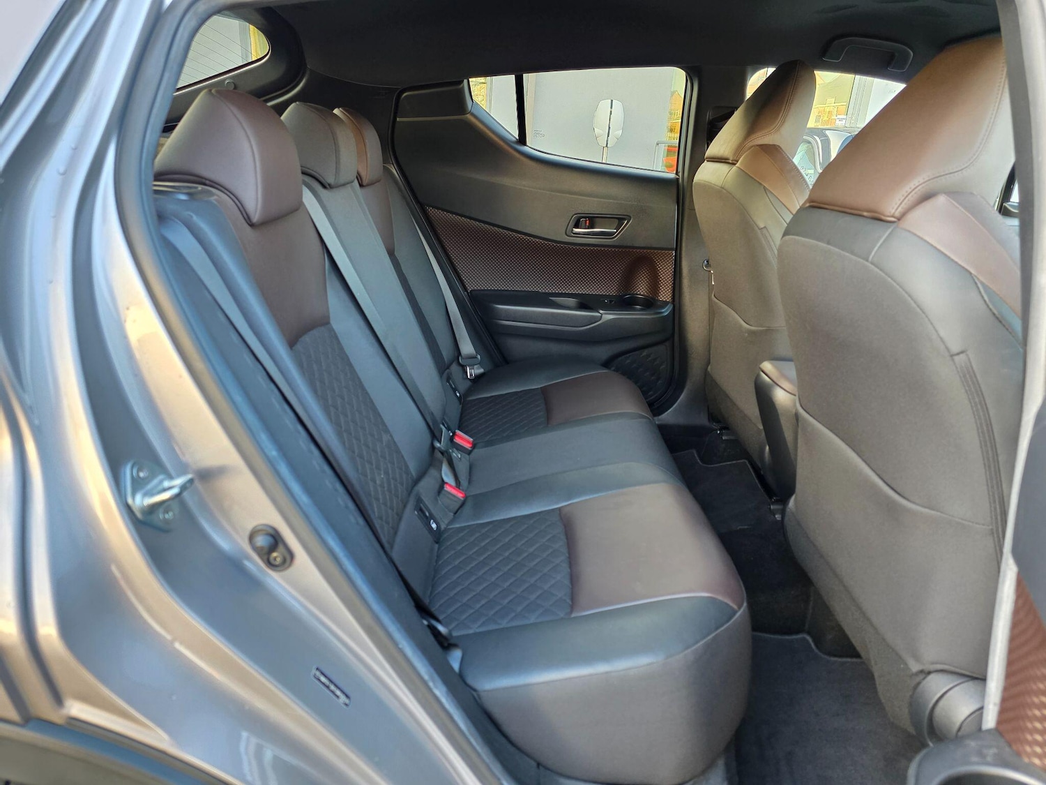 Used Toyota C-HR 2018 for sale - 76887250: Photo 15