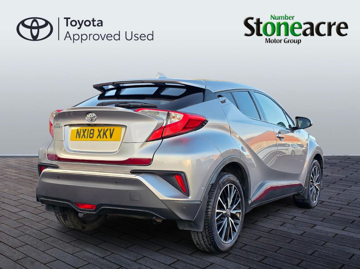 Used Toyota C-HR 2018 for sale - 76887250: Photo 2