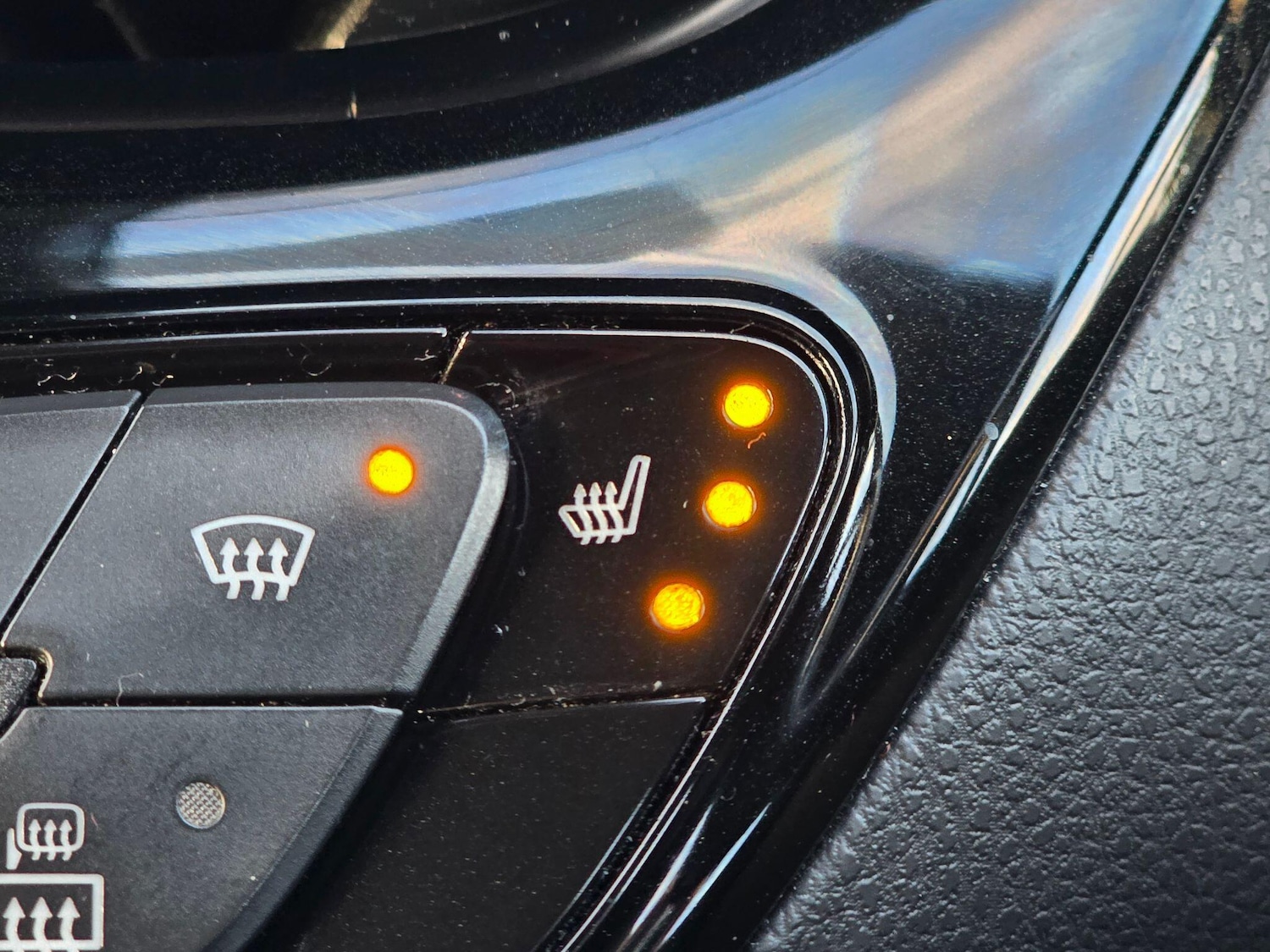 Used Toyota C-HR 2018 for sale - 76887250: Photo 23