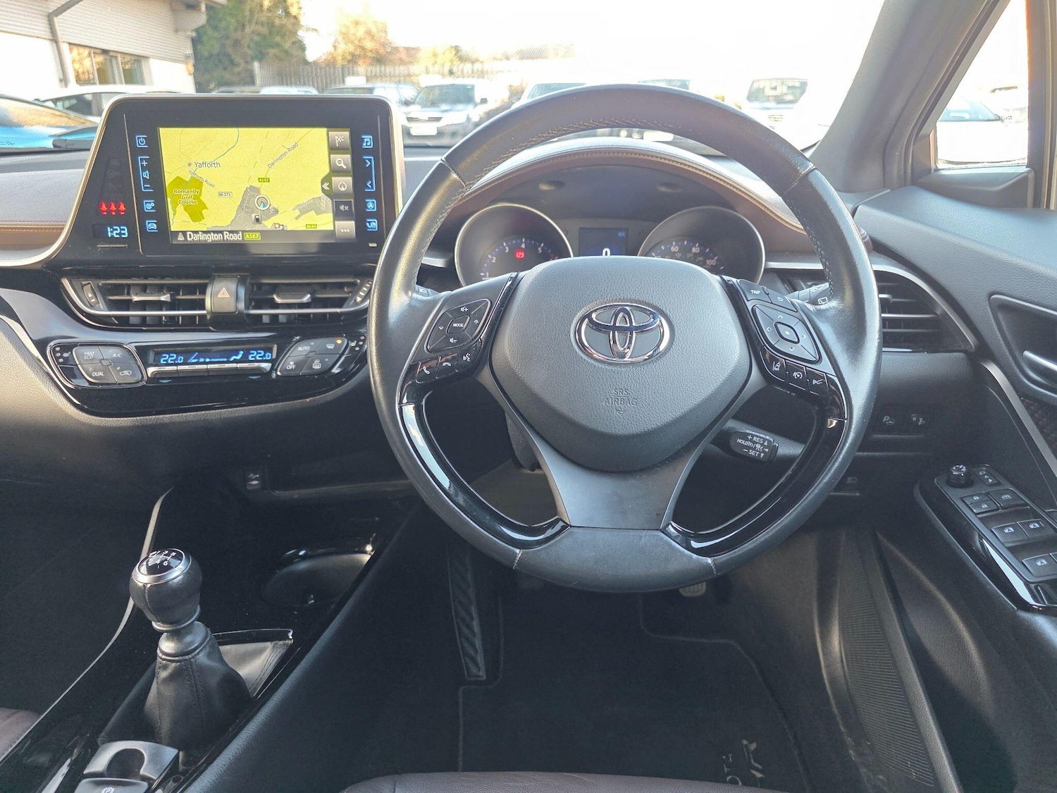 Used Toyota C-HR 2018 for sale - 76887250: Photo 8