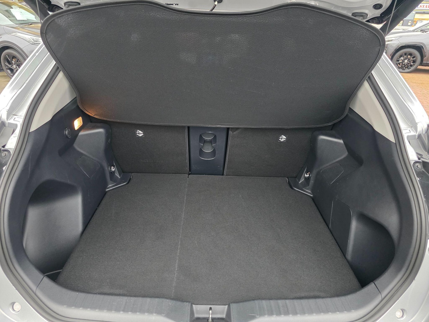 Used Toyota Yaris Cross 2022 for sale - 77166543: Photo 17