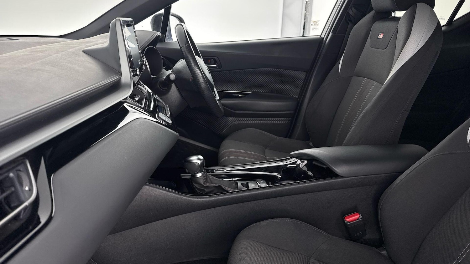 Used Toyota C-HR 2022 for sale - 77574889: Photo 12