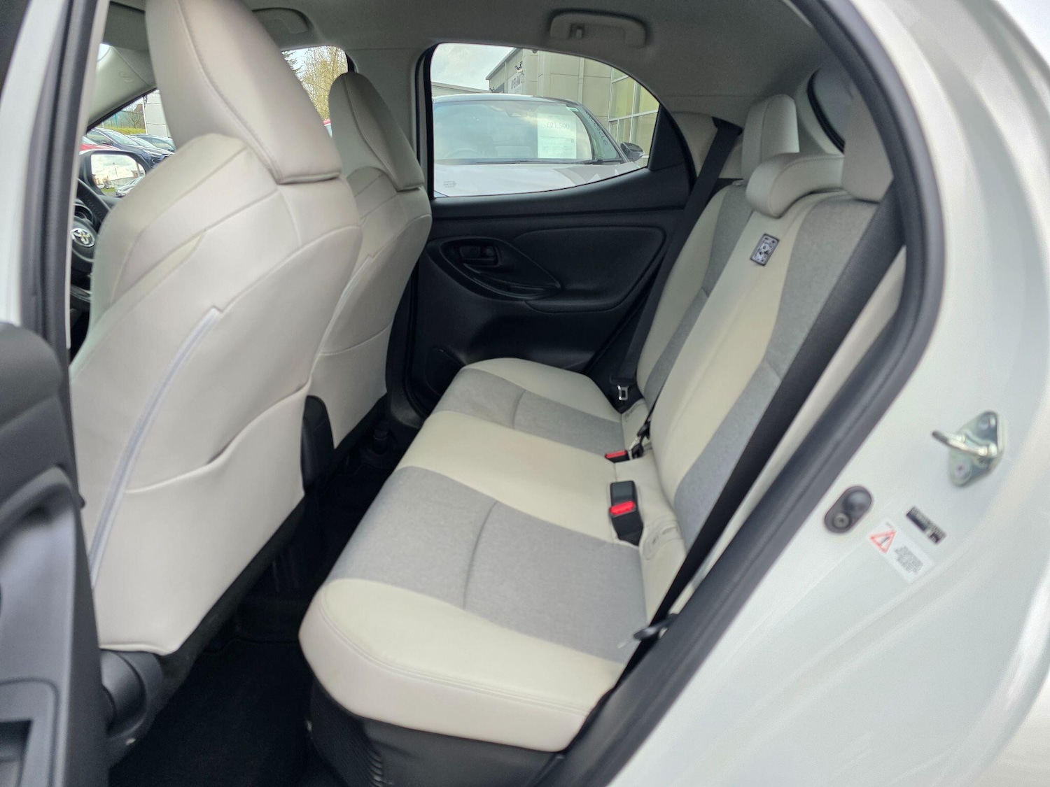 Used Toyota Yaris 2022 for sale - 77314605: Photo 14