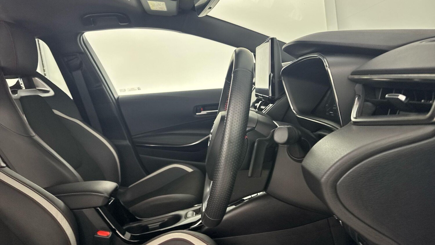 Used Toyota Corolla 2023 for sale - 76060304: Photo 13