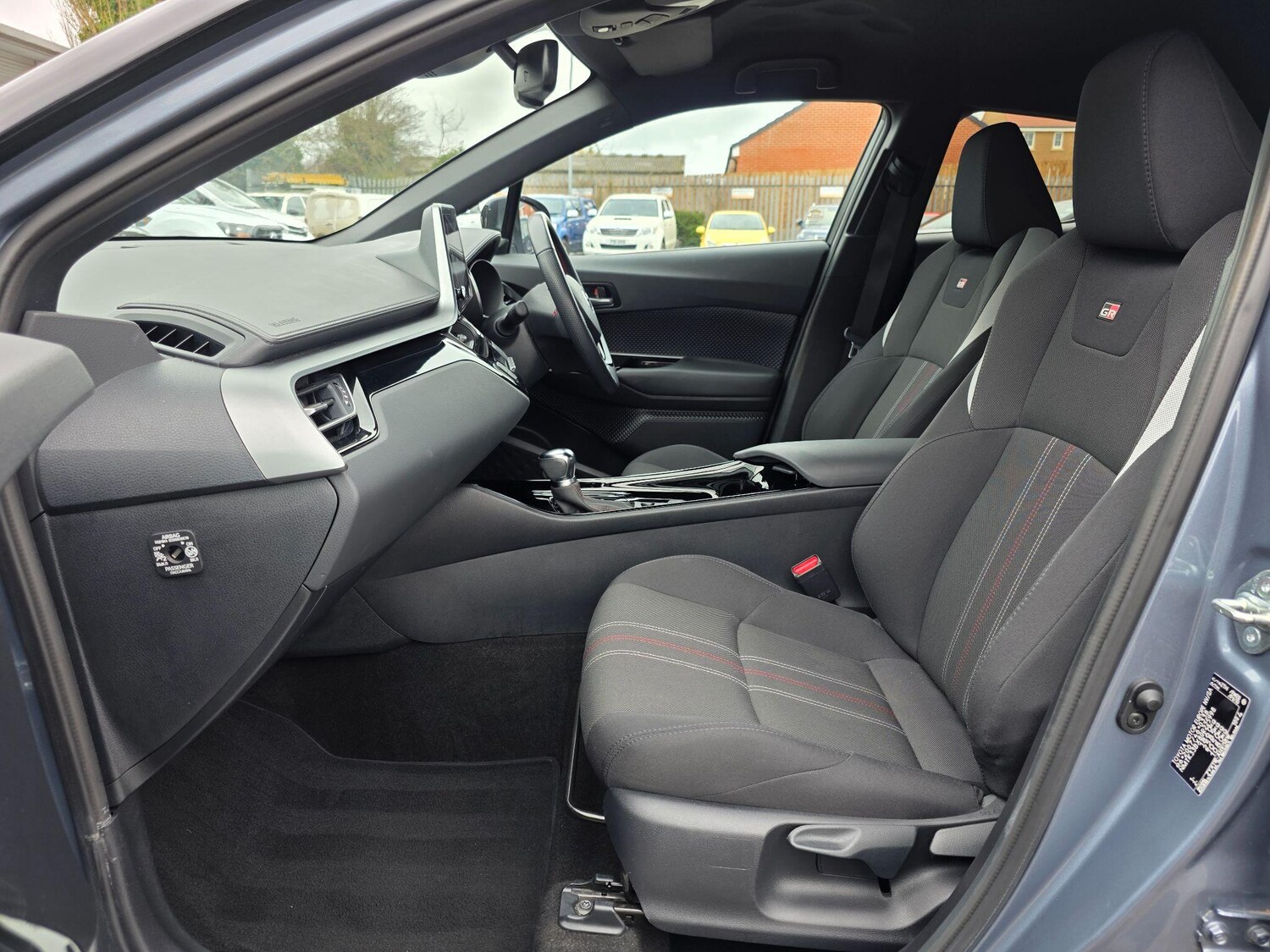 Used Toyota C-HR 2022 for sale - 77710083: Photo 12