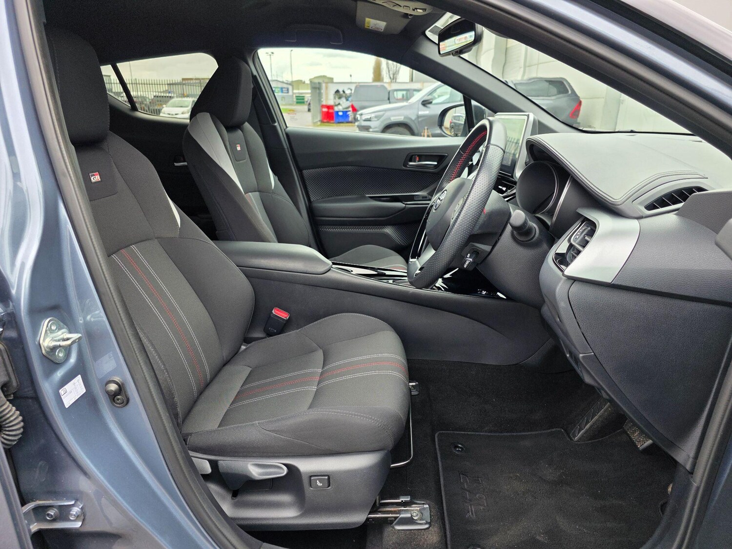 Used Toyota C-HR 2022 for sale - 77710083: Photo 13