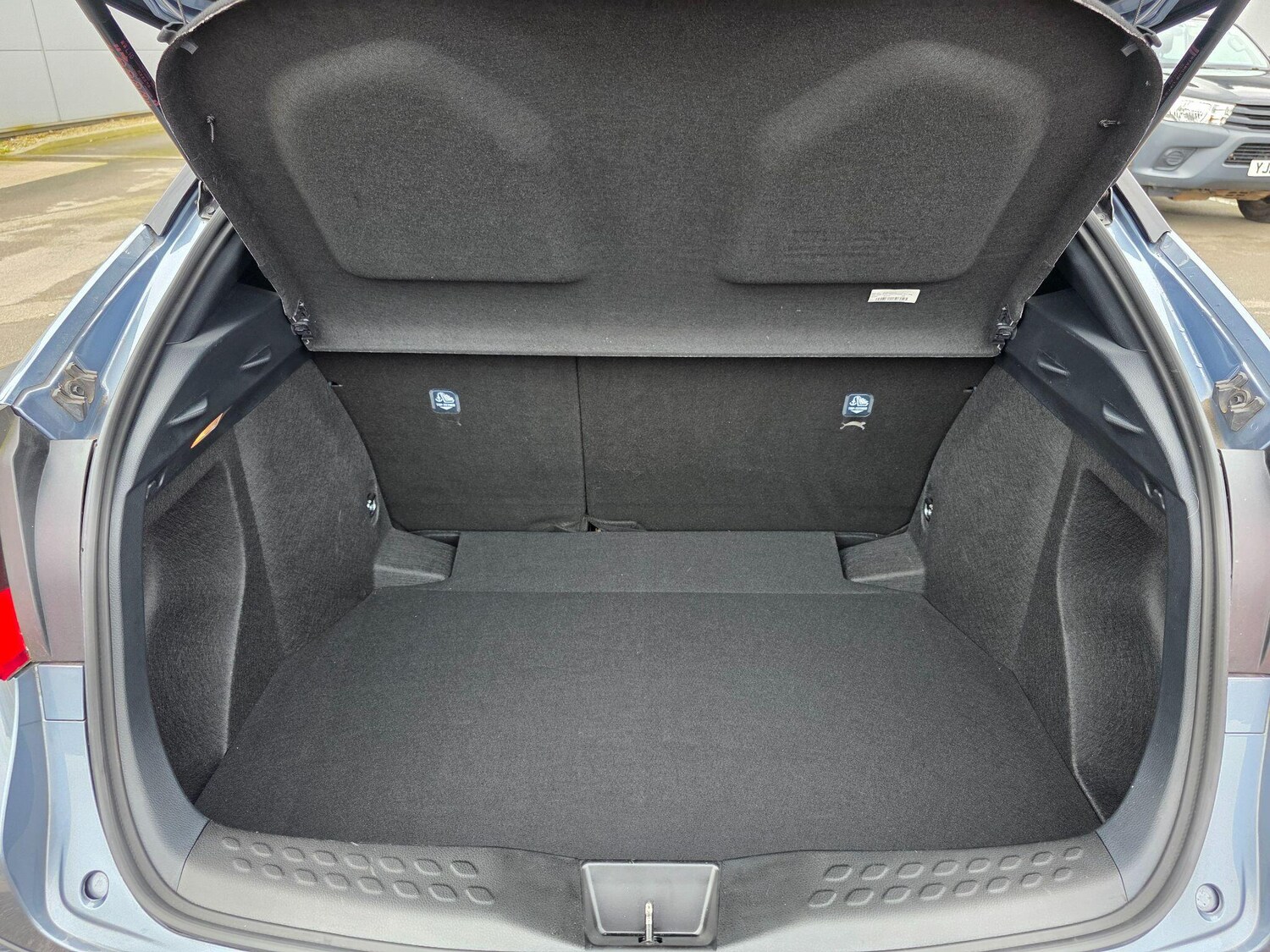 Used Toyota C-HR 2022 for sale - 77710083: Photo 16