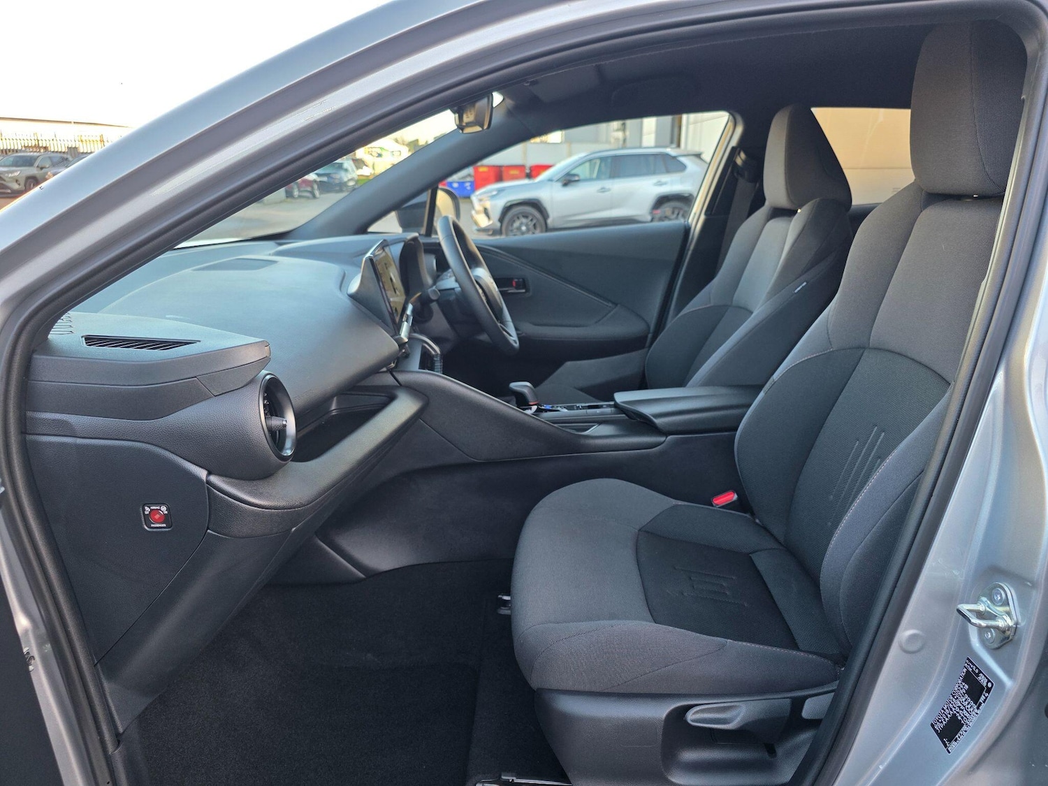 Used Toyota C-HR 2024 for sale - 77977914: Photo 12