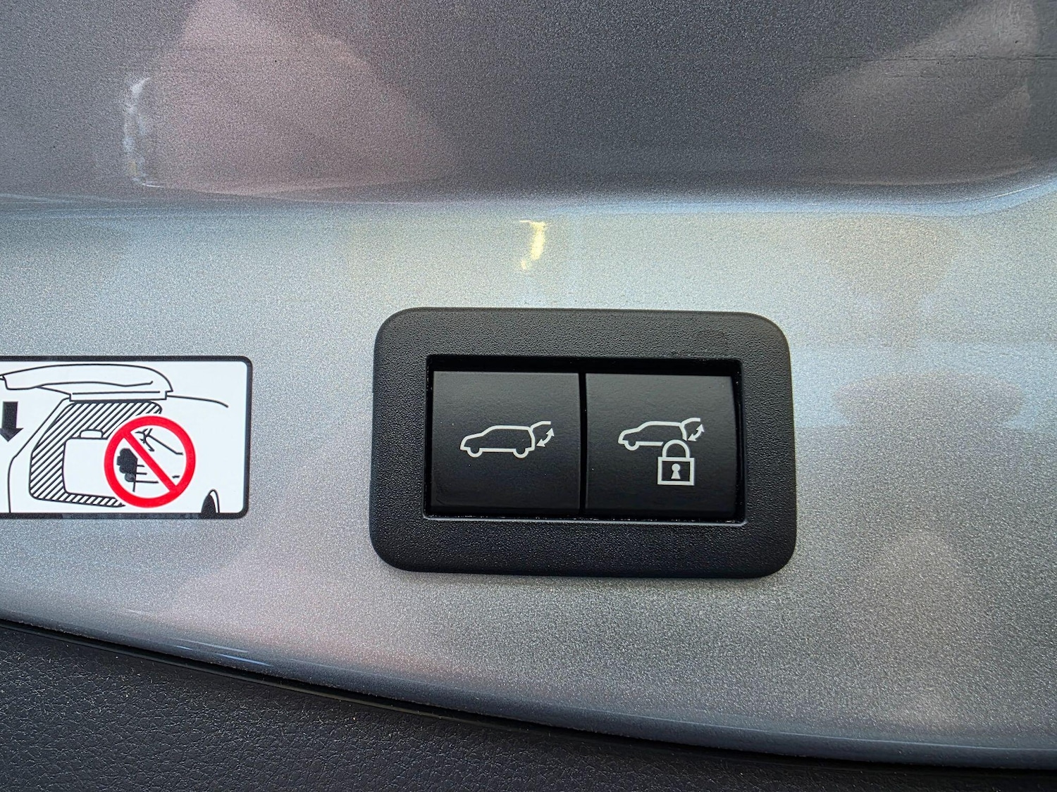 Used Toyota C-HR 2024 for sale - 77977914: Photo 24