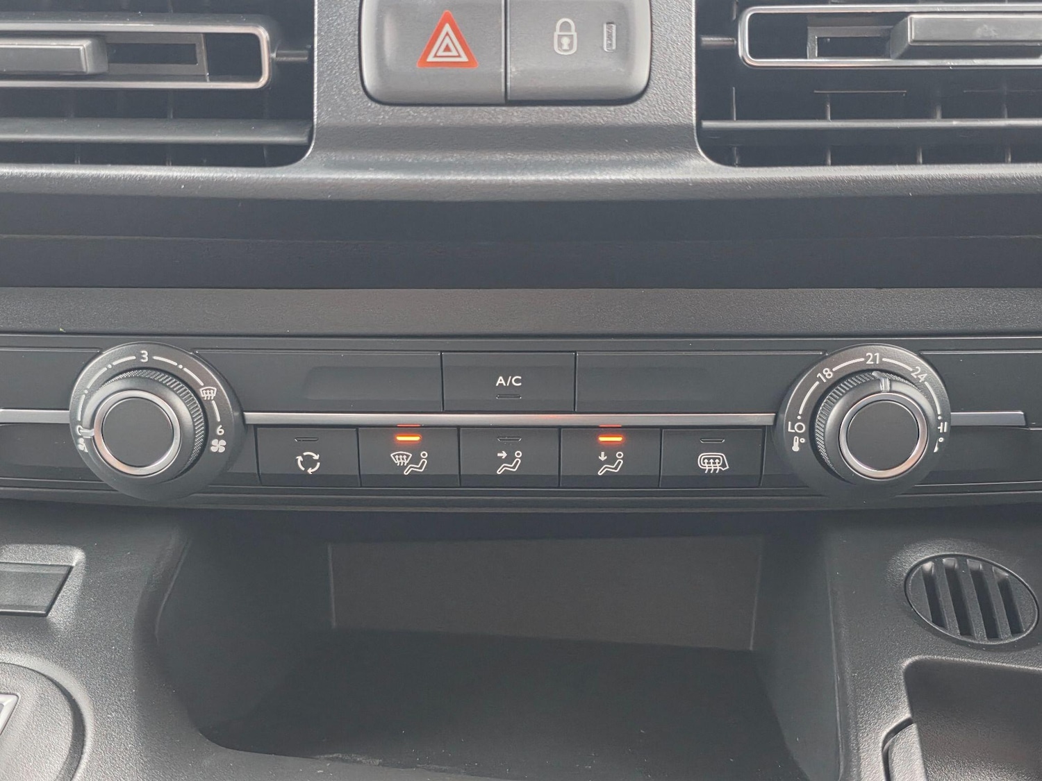 Used Toyota ProAce 2025 for sale - 77015487: Photo 11