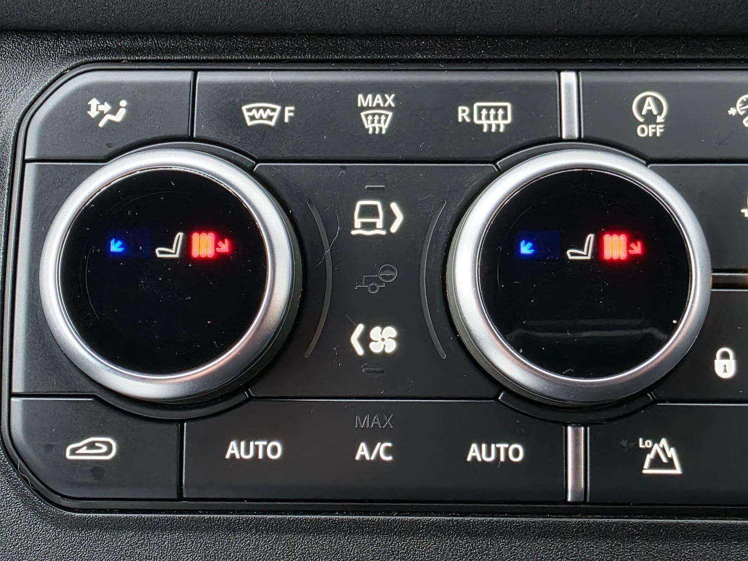 Used Land Rover Defender 110 for sale - 78215103: Photo 21