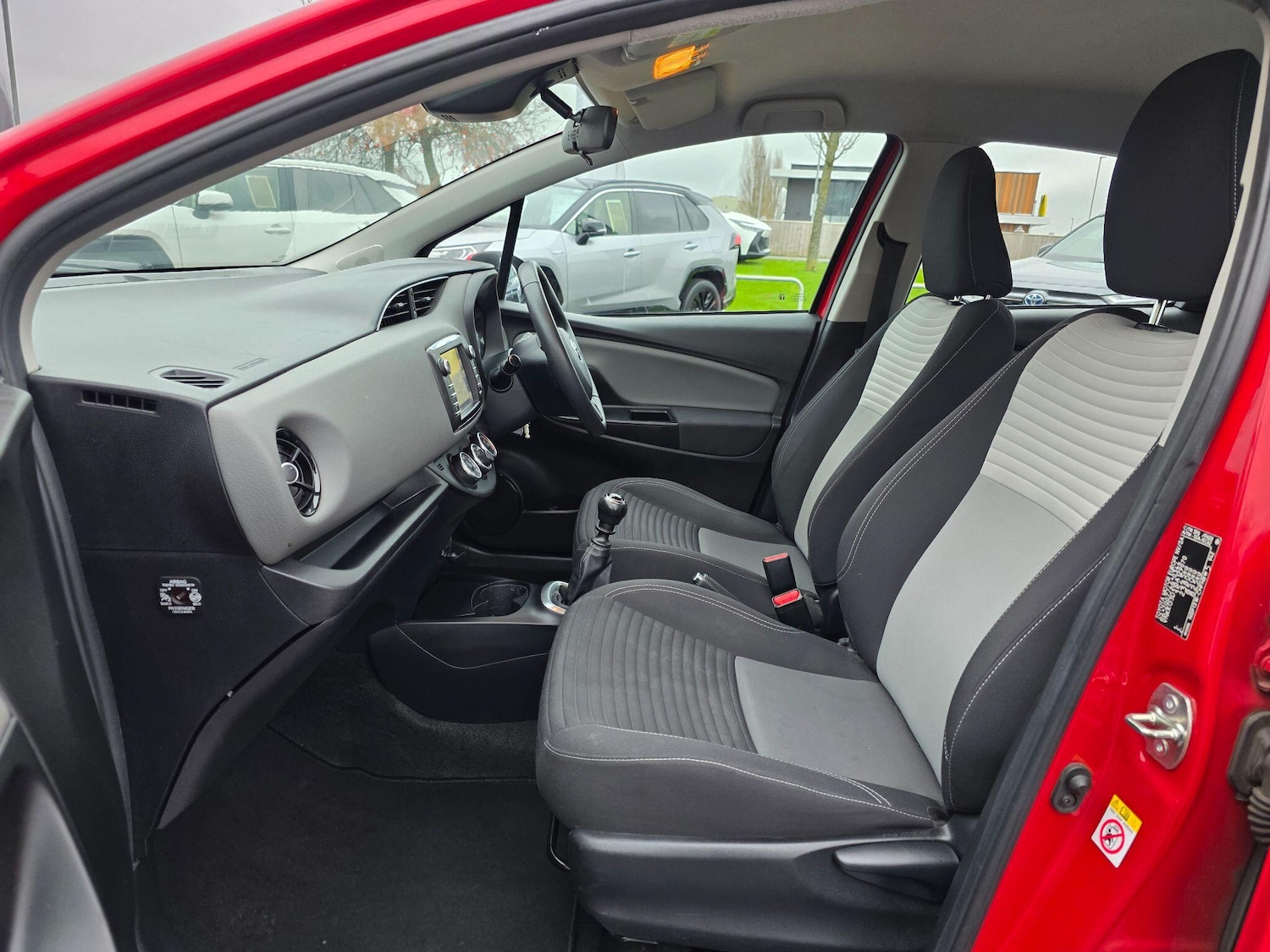 Used Toyota Yaris 2019 for sale - 77073971: Photo 12