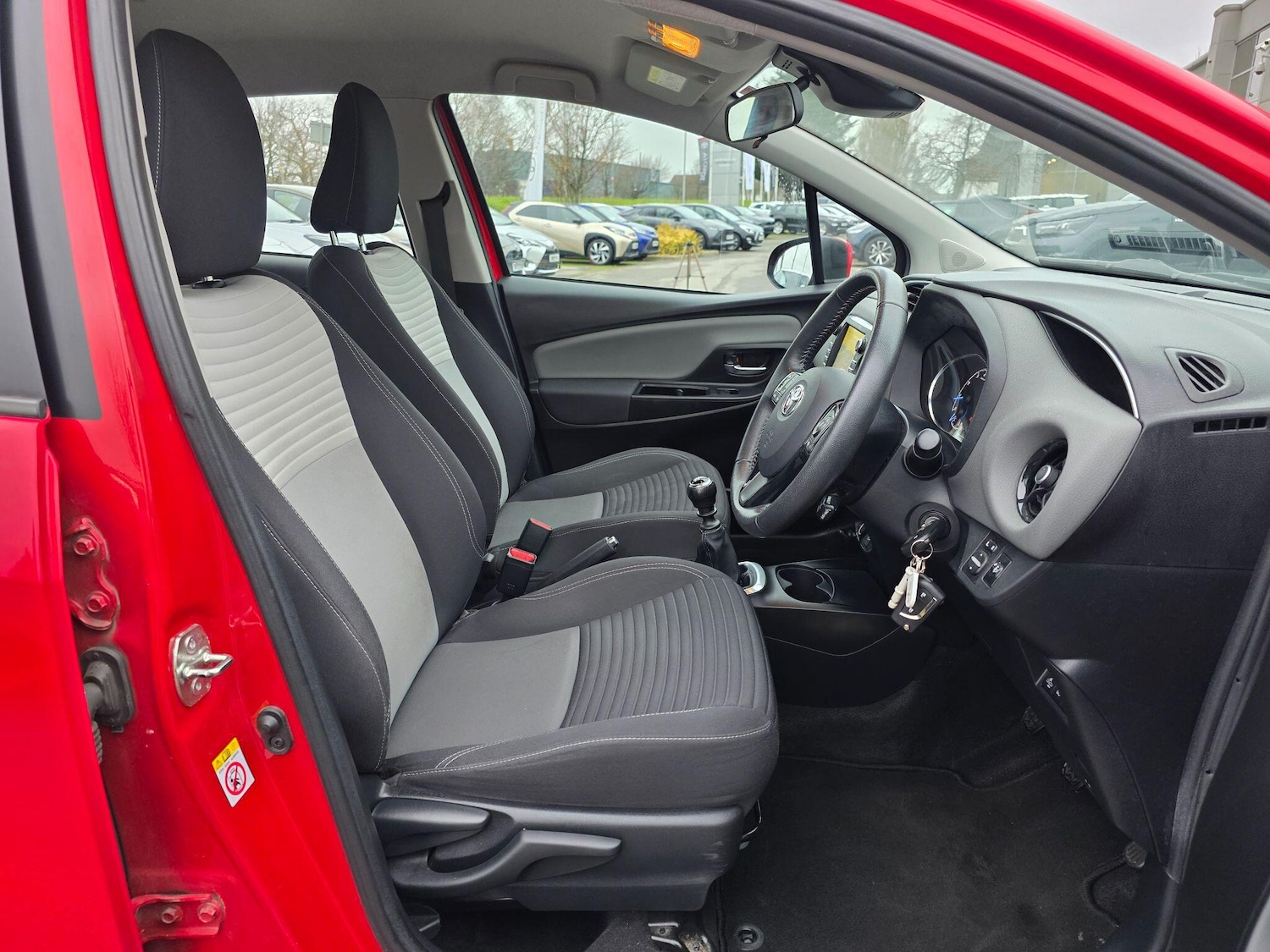 Used Toyota Yaris 2019 for sale - 77073971: Photo 13