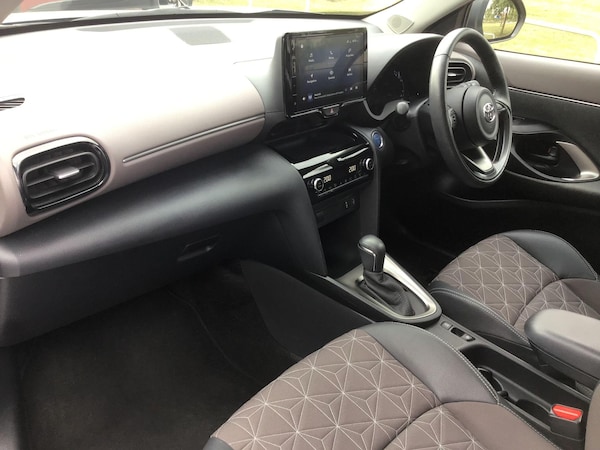 Used Toyota Yaris Cross 2022 for sale - 76002549: Photo 11
