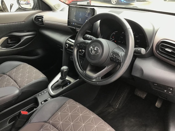 Used Toyota Yaris Cross 2022 for sale - 76002549: Photo 12
