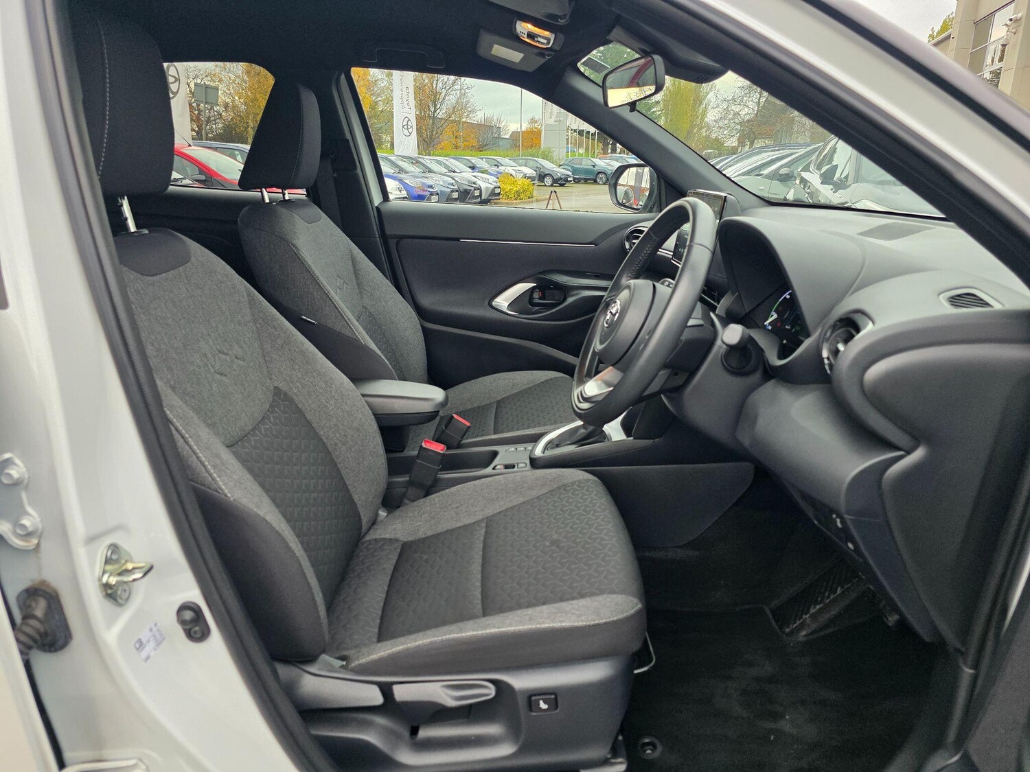 Used Toyota Yaris Cross for sale - 77358570: Photo 13