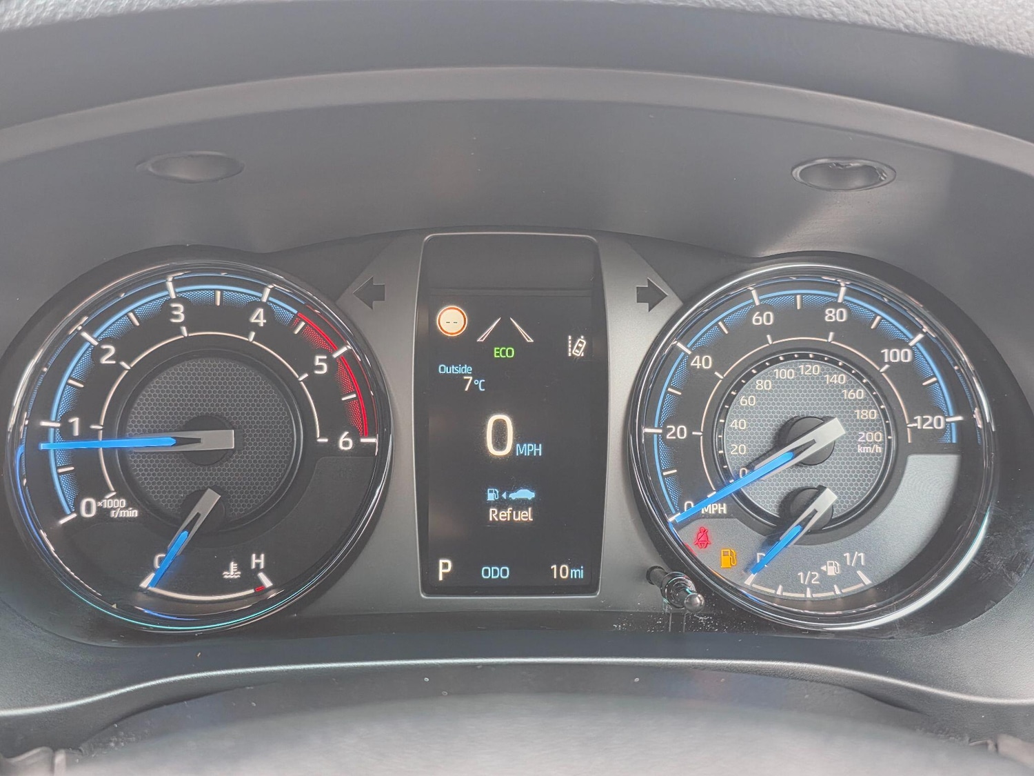 Used Toyota Hilux 2026 for sale - 77440254: Photo 11