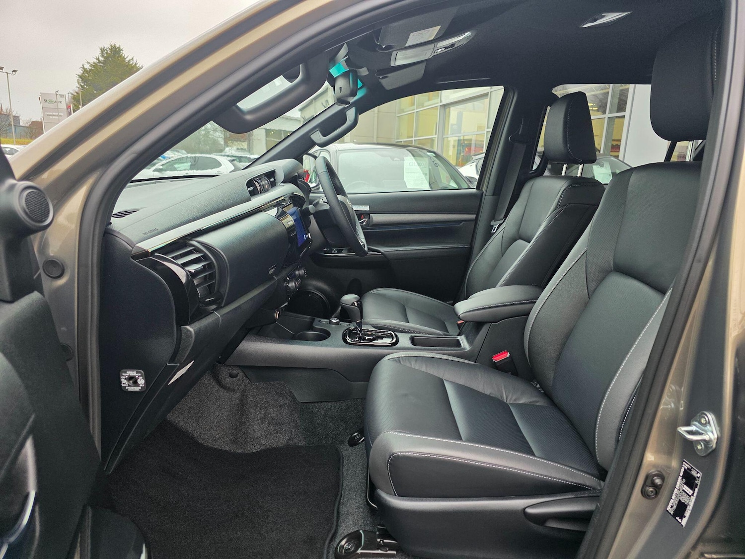 Used Toyota Hilux 2026 for sale - 77440254: Photo 12