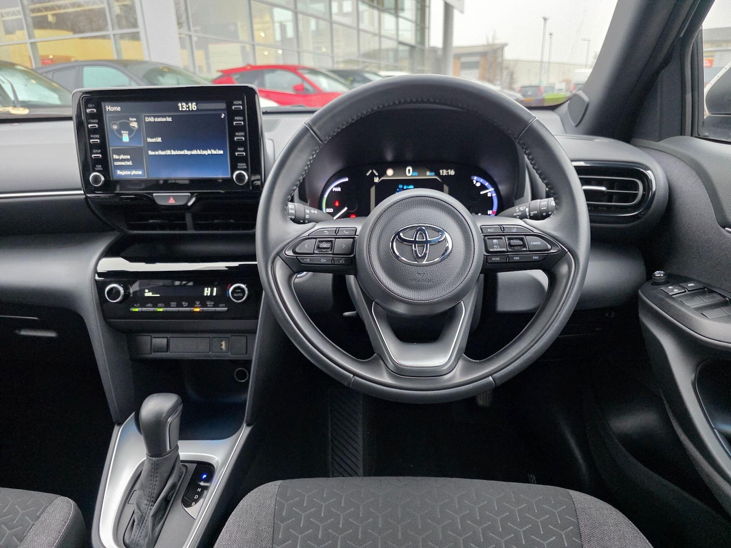 Used Toyota Yaris Cross for sale - 77290633: Photo 8