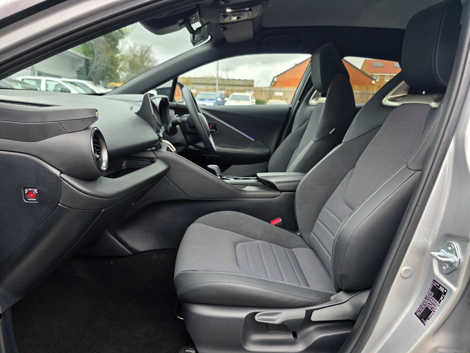 Used Toyota C-HR 2025 for sale - 77710216: Photo 12