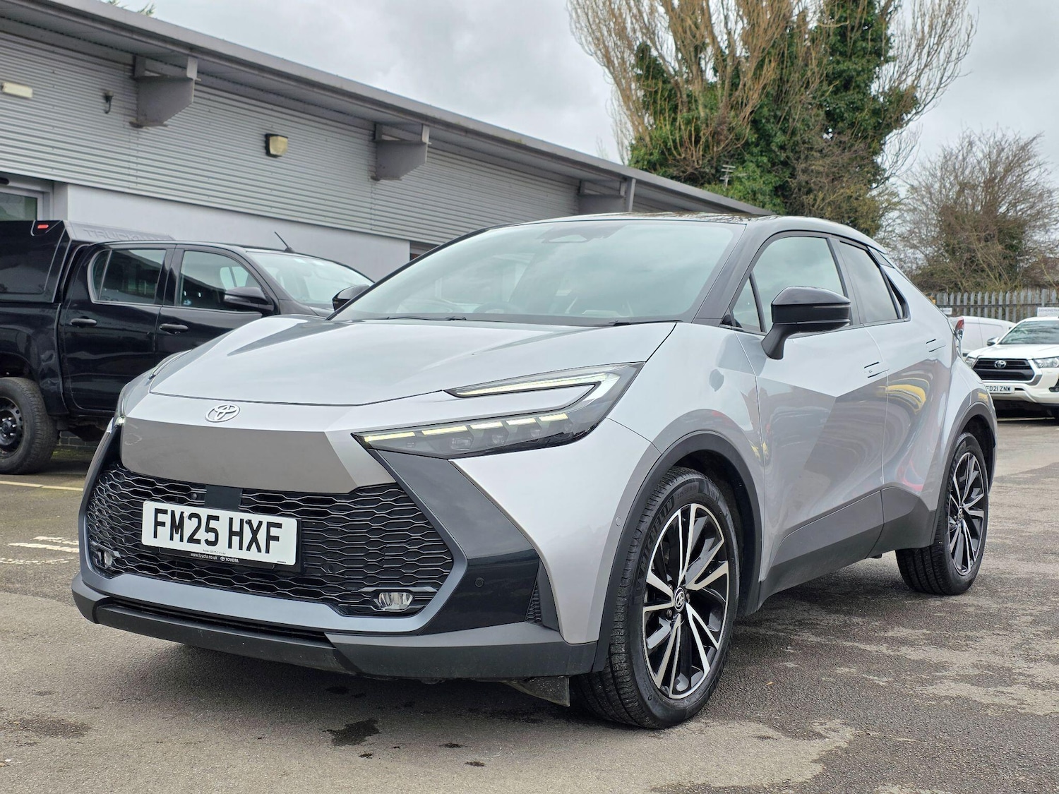 Used Toyota C-HR 2025 for sale - 77710216: Photo 5