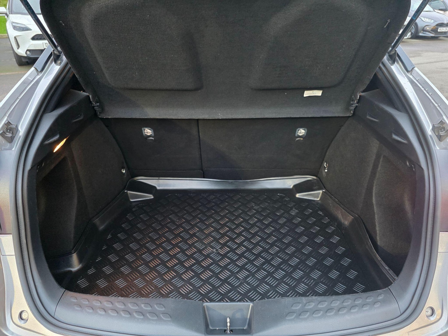 Used Toyota C-HR 2018 for sale - 77523956: Photo 16