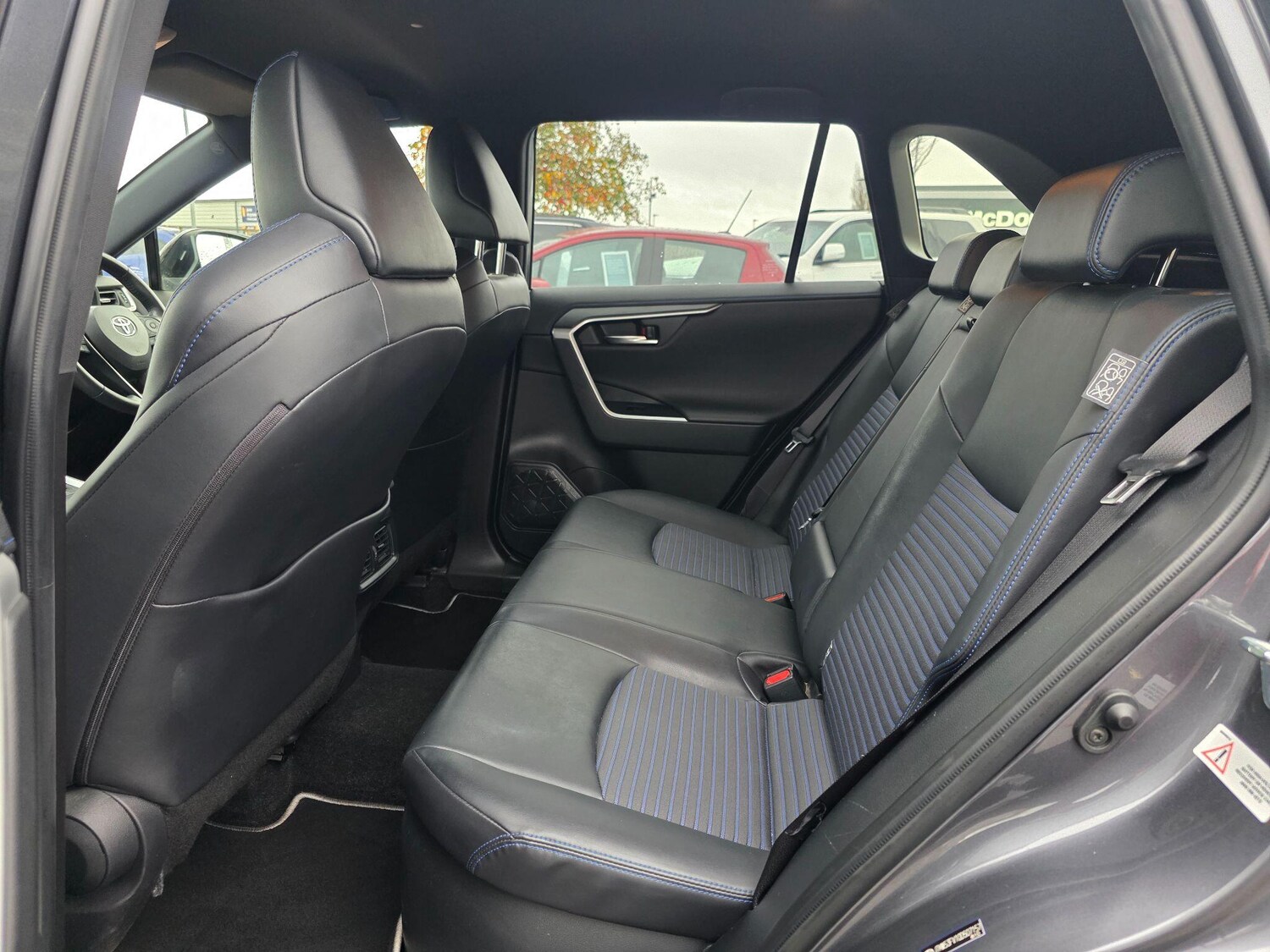 Used Toyota RAV4 2021 for sale - 76592770: Photo 14