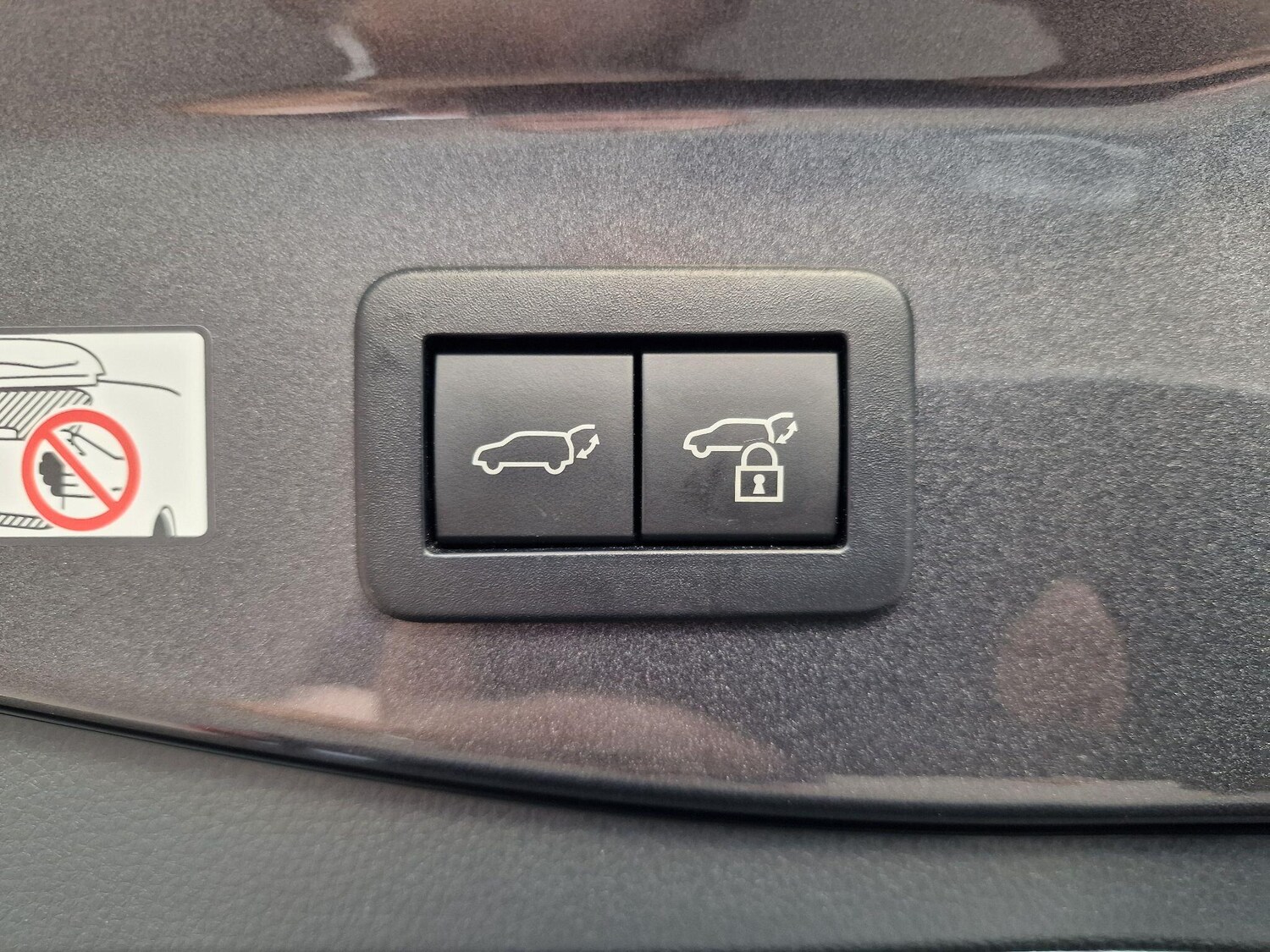 Used Toyota C-HR 2024 for sale - 76247790: Photo 26