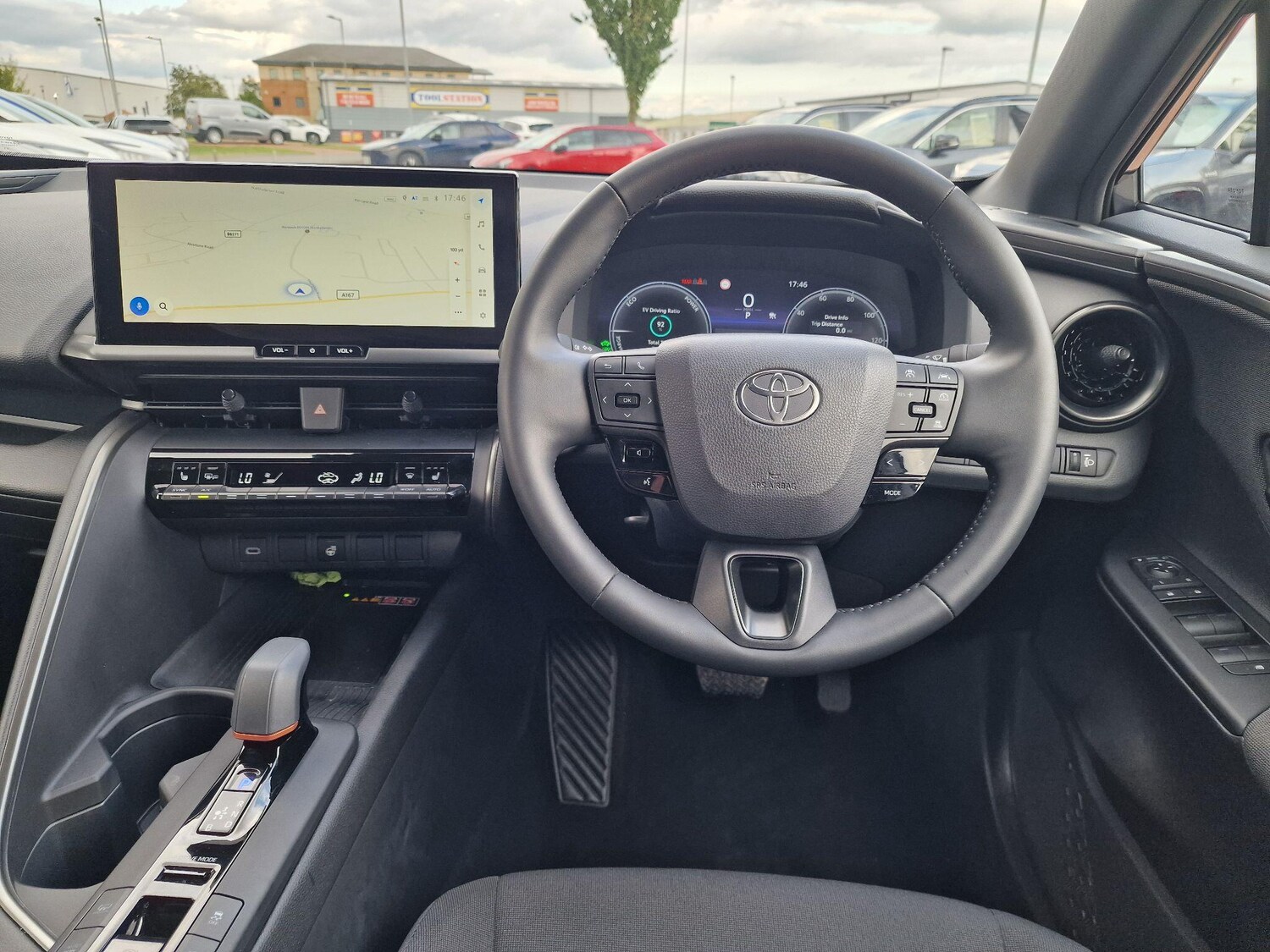 Used Toyota C-HR 2024 for sale - 76247790: Photo 8