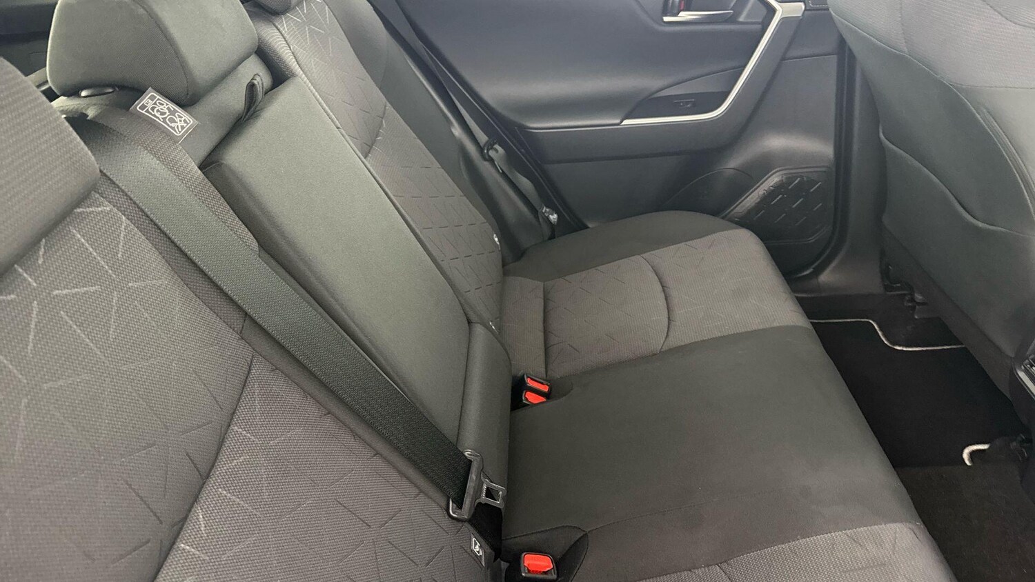 Used Toyota RAV4 2022 for sale - 76865671: Photo 15