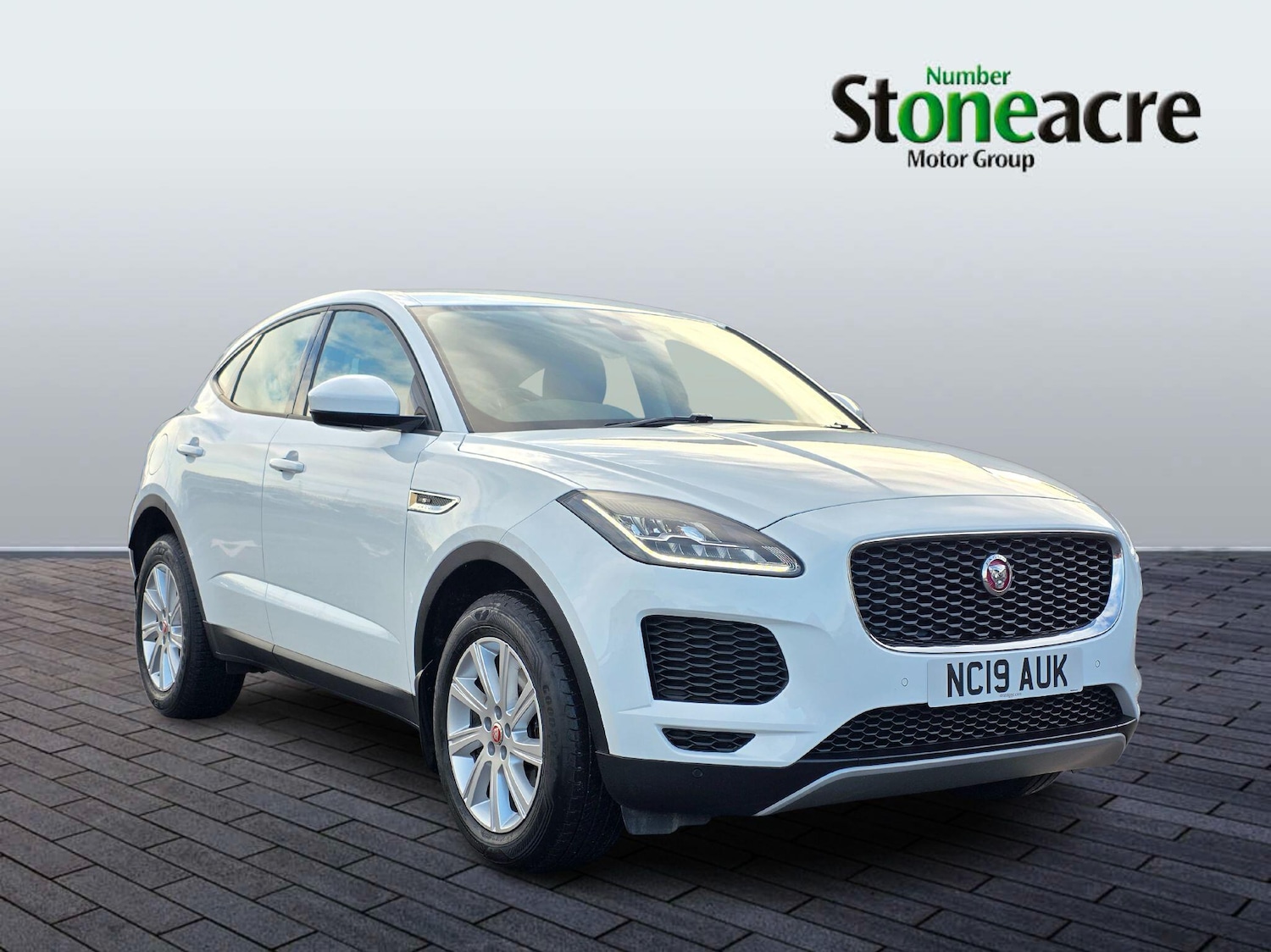 Used Jaguar E-Pace 2019 for sale - 76975559: Photo 1