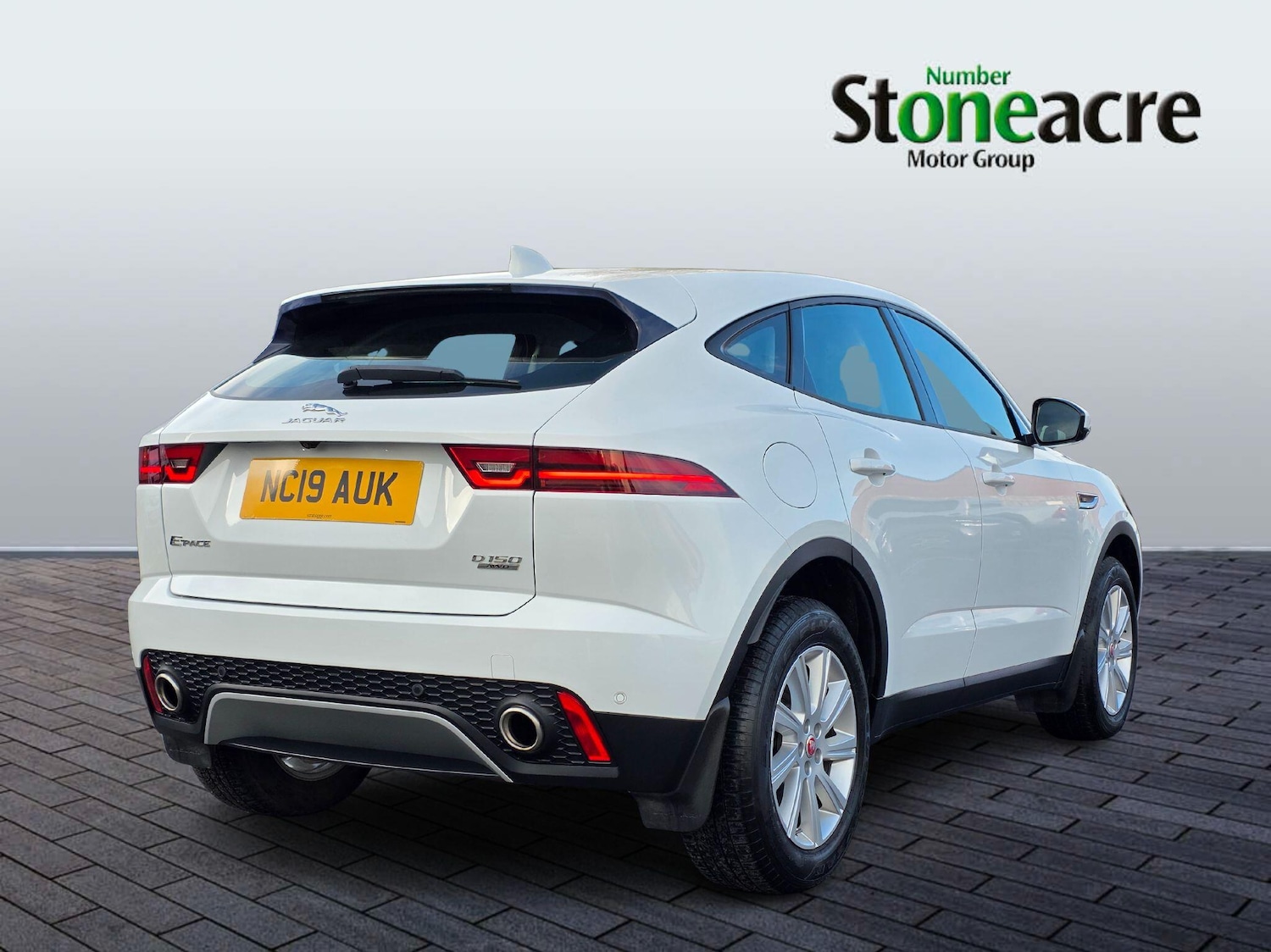 Used Jaguar E-Pace 2019 for sale - 76975559: Photo 2