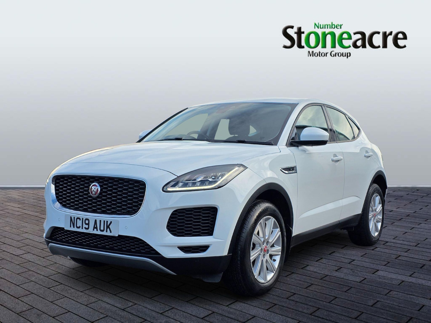 Used Jaguar E-Pace 2019 for sale - 76975559: Photo 3