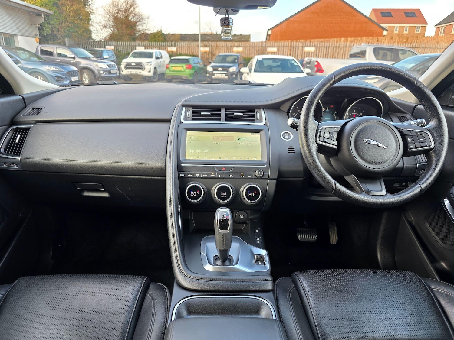 Used Jaguar E-Pace 2019 for sale - 76975559: Photo 5