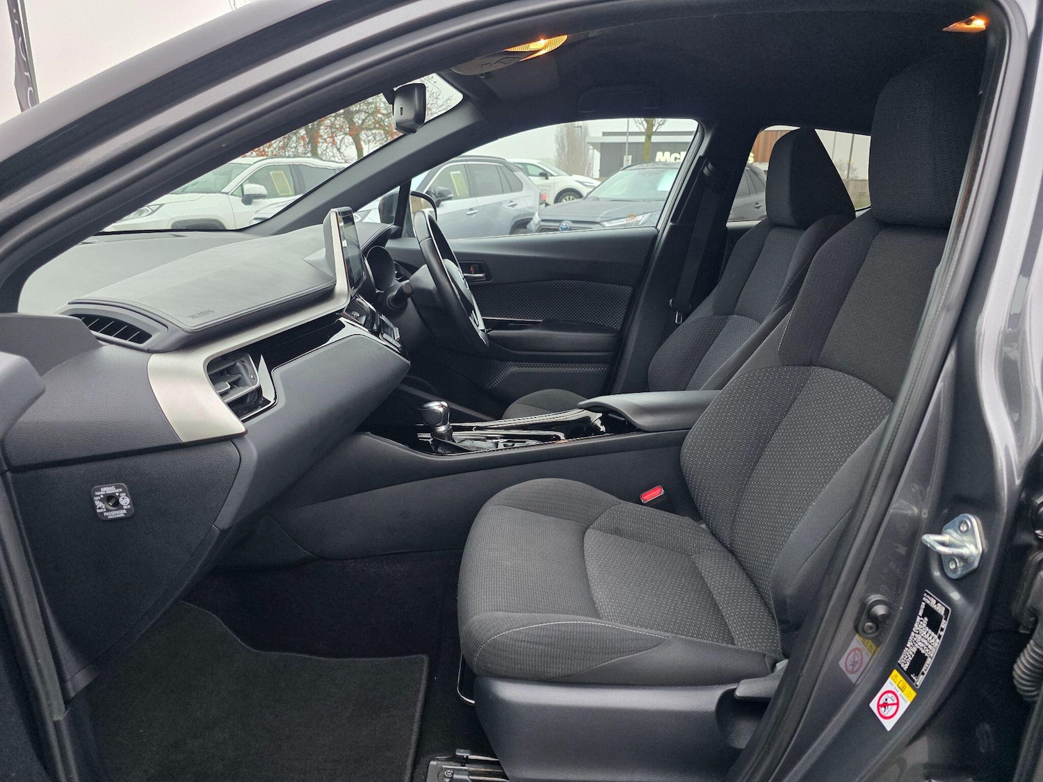 Used Toyota C-HR 2018 for sale - 77029683: Photo 12