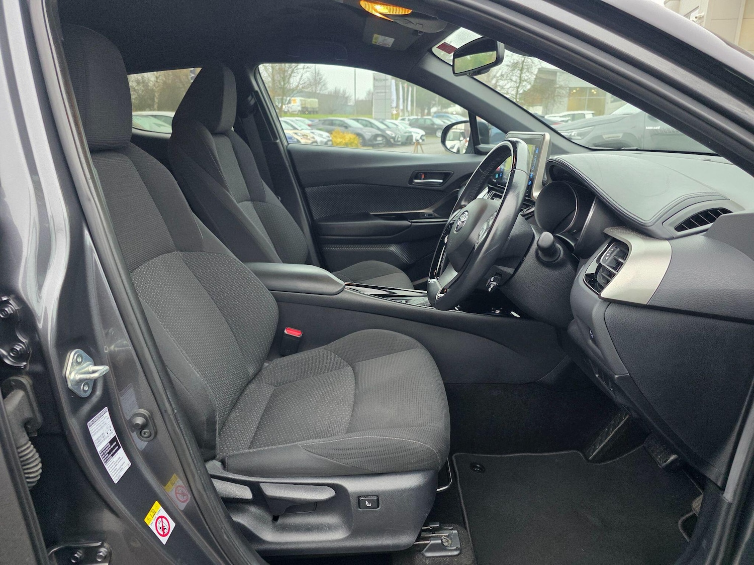 Used Toyota C-HR 2018 for sale - 77029683: Photo 13