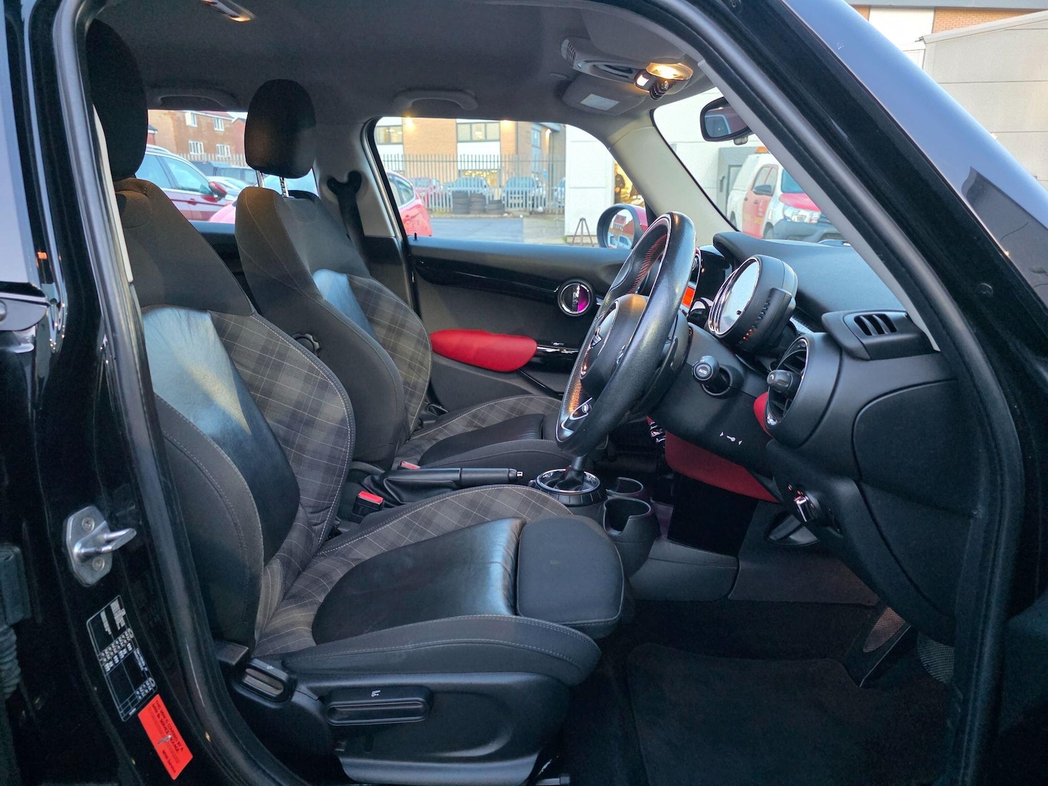 Used MINI Hatch 2016 for sale - 76886449: Photo 11