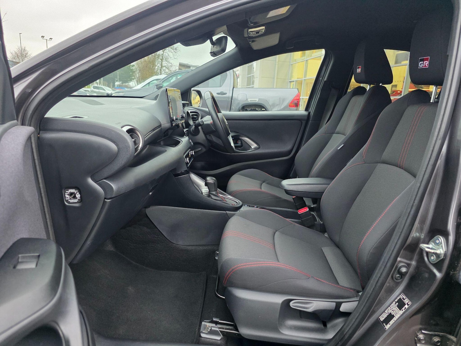 Used Toyota Yaris for sale - 77658125: Photo 12