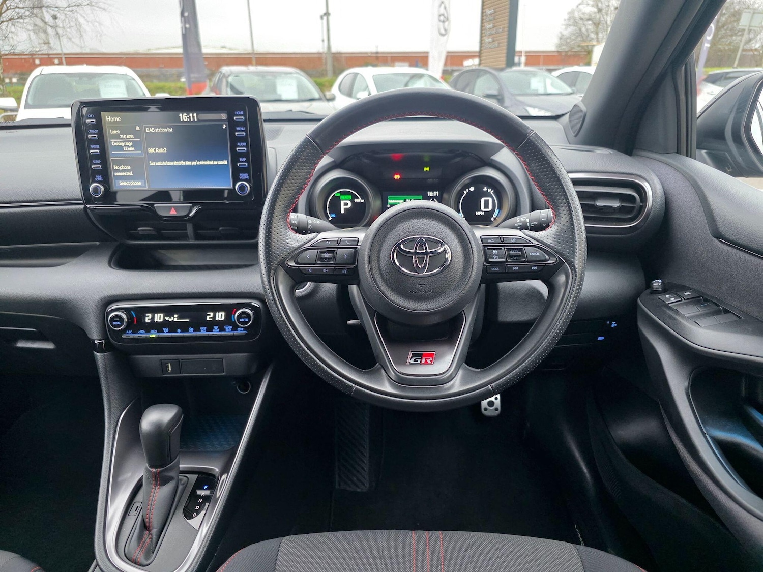 Used Toyota Yaris for sale - 77658125: Photo 8