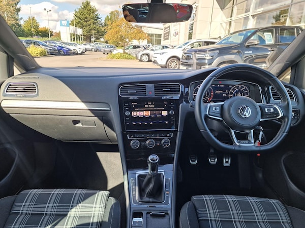 Used Volkswagen Golf 2018 for sale - 76059647: Photo 5
